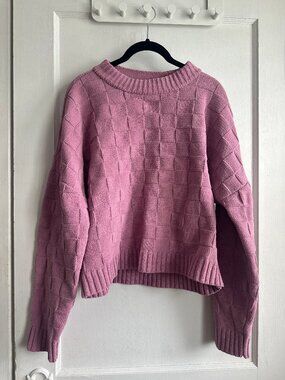 Abercrombie & Fitch Mauve Checkered Sweater